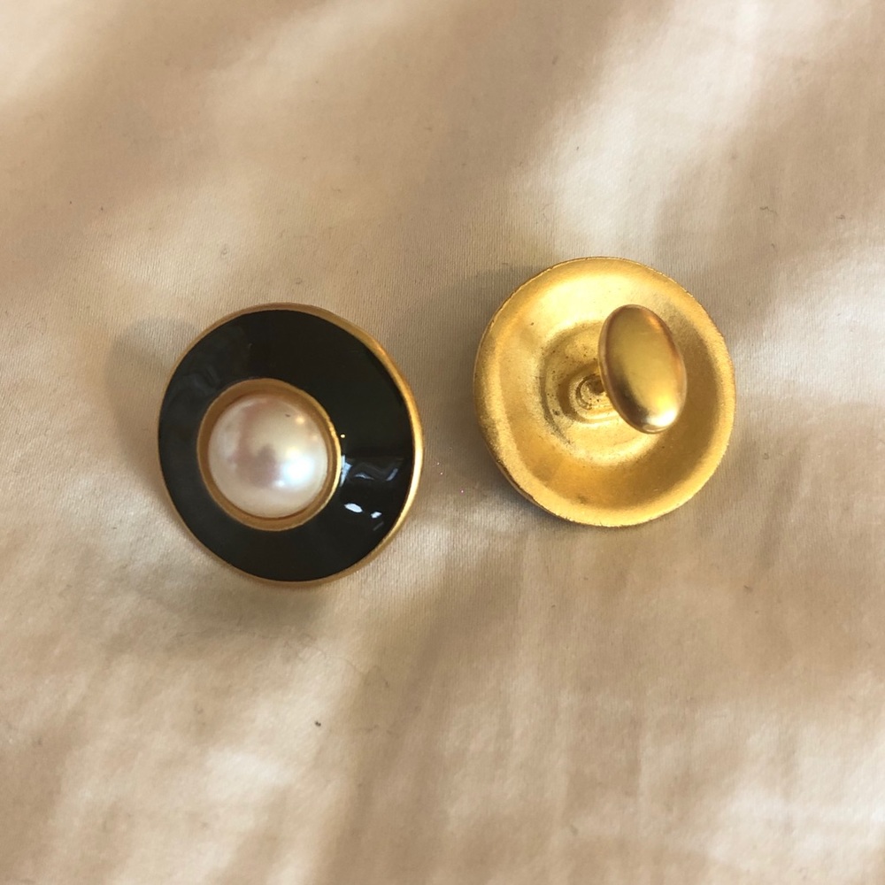 {Vintage} Black + Faux Pearl Cuff Links